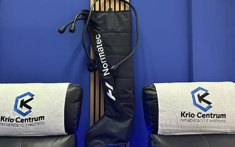 Normatec nyomásterápiás kezelés Budapesten a Krio Centrumban